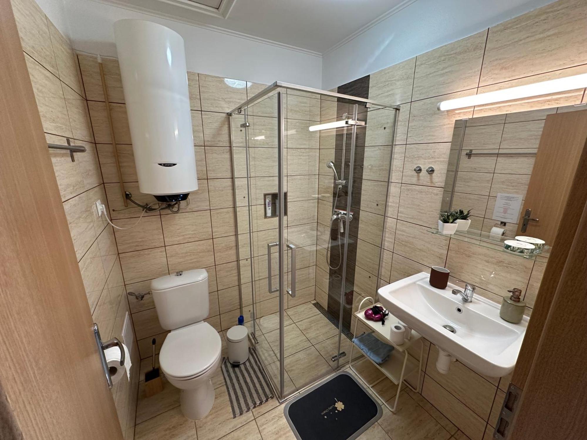 Apartman Losonci Nesvady- Pre 2 Osoby Studio エクステリア 写真